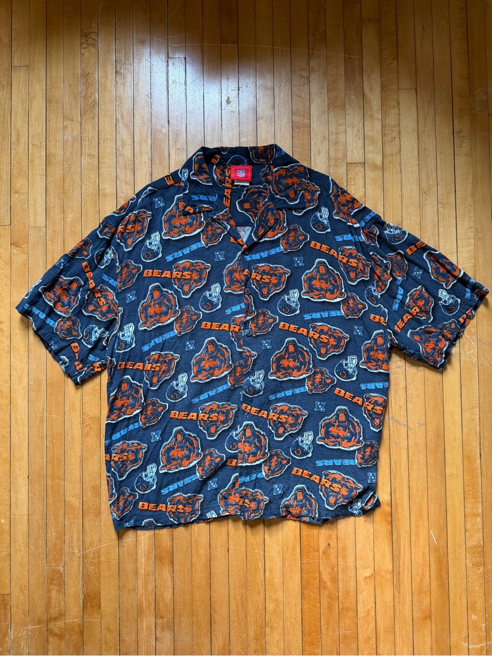 Vintage NFL Chicago Bears AOP Rayon Hawaiian Blue Button Shirt Unisex Sz. XL